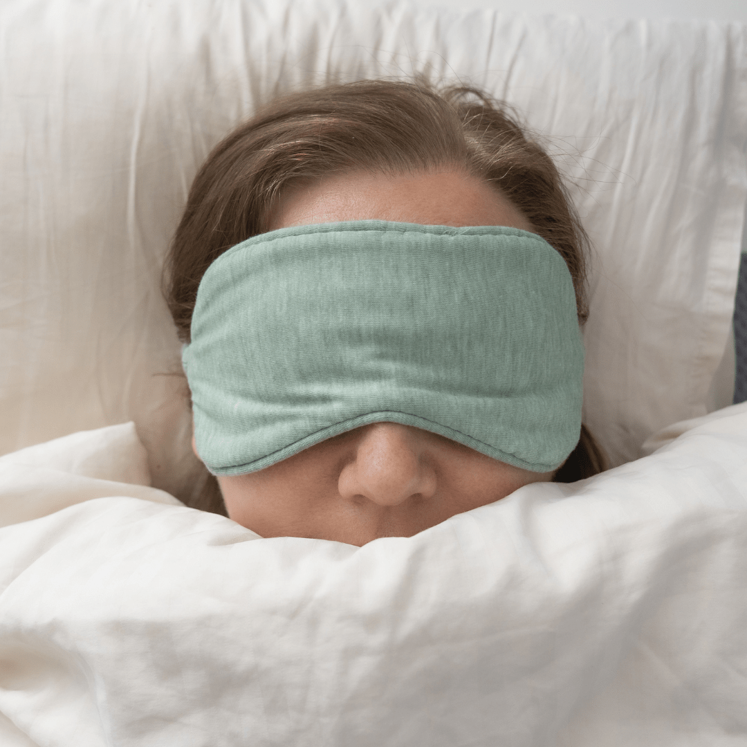 Sleep in Sync: How Rest Impacts Your Cycle (And Vice Versa) - Fri Period