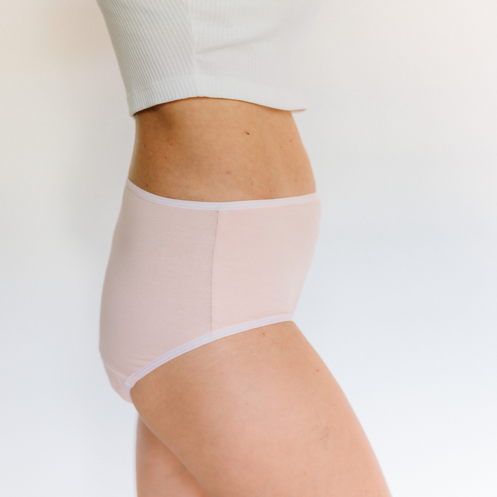 Pink period briefs (light flow)