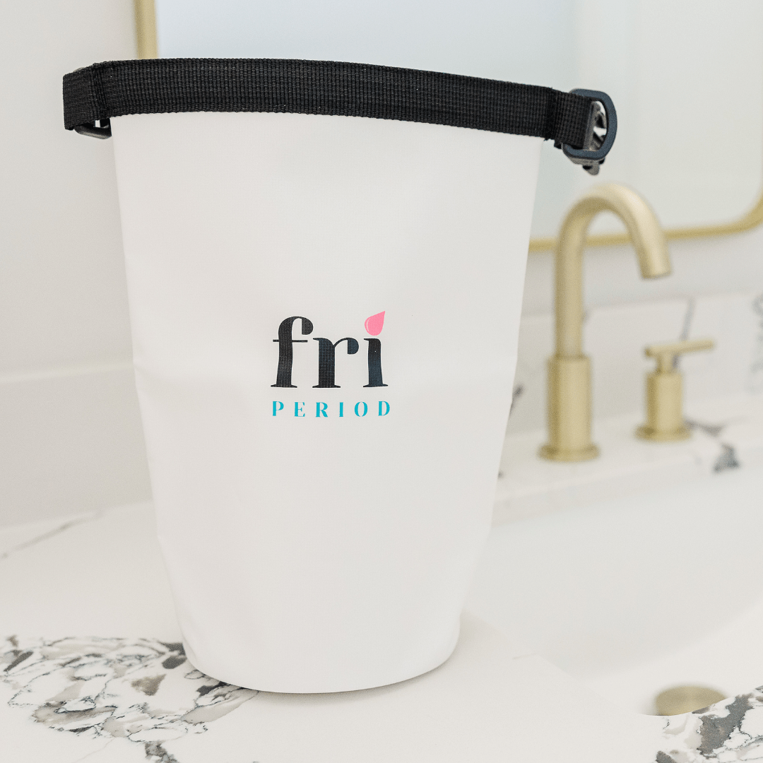 Waterproof 2L washbag - Fri Period